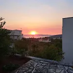 Seaview Theologos * Θεολόγος